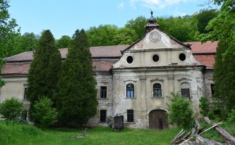 Kaštieľ Sapáriovcov v Považskom Podhradí – Považská Bystrica