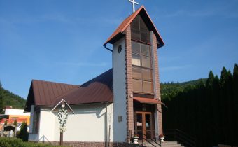 Kostol Povýšenia Svätého Kríža v Praznove – Povžská Bystrica