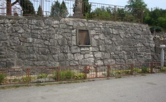 Pamätník obetiam 2.svetovej vojny v Pružine