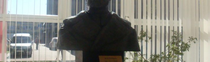 Busta Milana Rastislava Štefánika v Považskej Bystrici