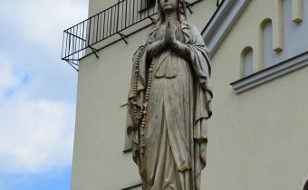 Socha Panny Márie v Považskej Bystrici