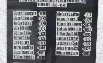 Pamätná tabuľa zamestnancom Zbrojovky v Považskej Bystrici