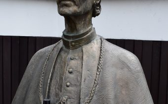 Busta Andreja Hlinku v Jasenici