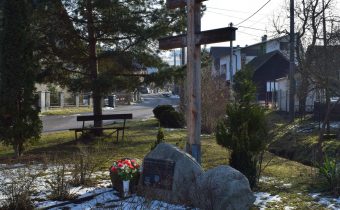 Kríž z roku 2013 v Hornom Moštenci – Považská Bystrica