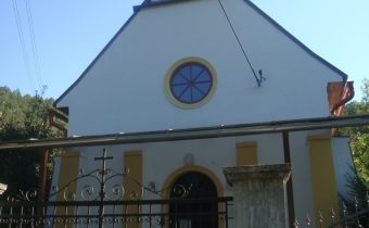 Kostol Božského Srdca Ježišovho v Belušských Slatinách – Beluša