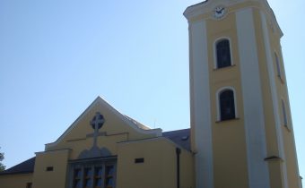 Kostol všetkých svätých v Púchove