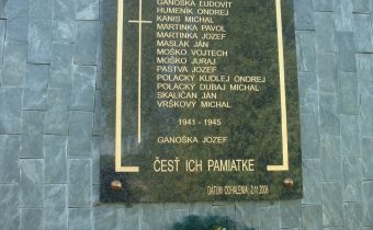 Pamätná tabuľa obetiam vojen vo Visolajoch