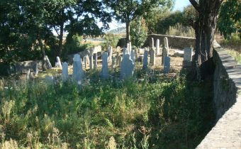Židovský cintorín v Beluši