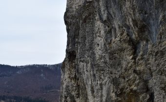 Kostolecký pilier – Kostolec