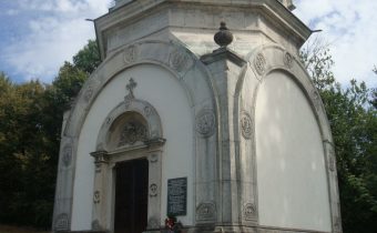 Mauzóleum Gabriela Baroša v Klobušiciach – Ilava