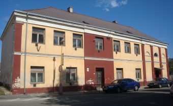 Budova cirkevnej školy v Ilave