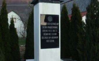 Pamätník padlým v 2.svetovej vojne v Zliechove