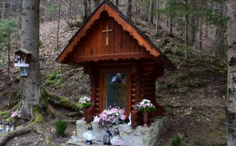 Kaplnka v lokalite Podsrazom – Stupné