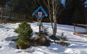 Kríž v osade U Cyríľa – Papradno