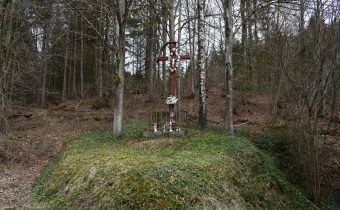 Kríž v osade Cágľovce – Papradno