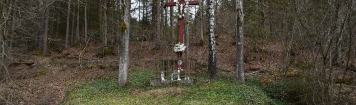 Kríž v osade Cágľovce – Papradno