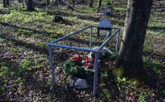 Hrob neznámeho rumunského vojaka v Mojtíne