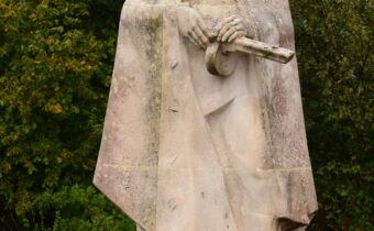 Socha sovietskeho vojaka v Novej Bošáci