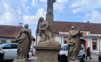 Súsošie Golgoty v Čachticiach