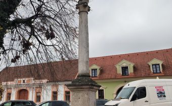 Mariánsky stĺp v Čachticiach