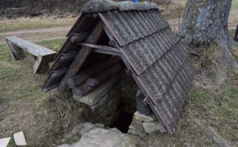 Studnička v lokalite Chotáre – Papradno