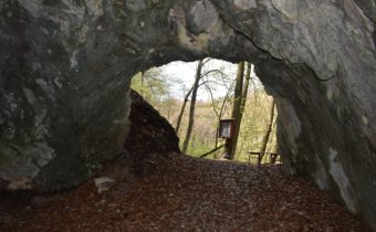 Mojtínska jaskyňa – Mojtín
