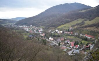 Červený Kameň