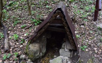 Studnička nad rozhľadňou – Krivoklát