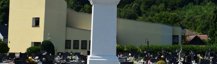 Pamätník obetiam vojen v Mikušovciach