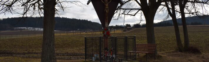 Kríž v lokalite Stránie v Dolnom Moštenci – Považská Bystrica
