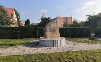 Pamätník Behu okolo Dulova v Dulove