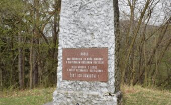 Pomník obetiam SNP v Čiernej Lehote