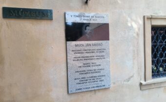 Pamätná tabuľa Jána Ambra v Beckove